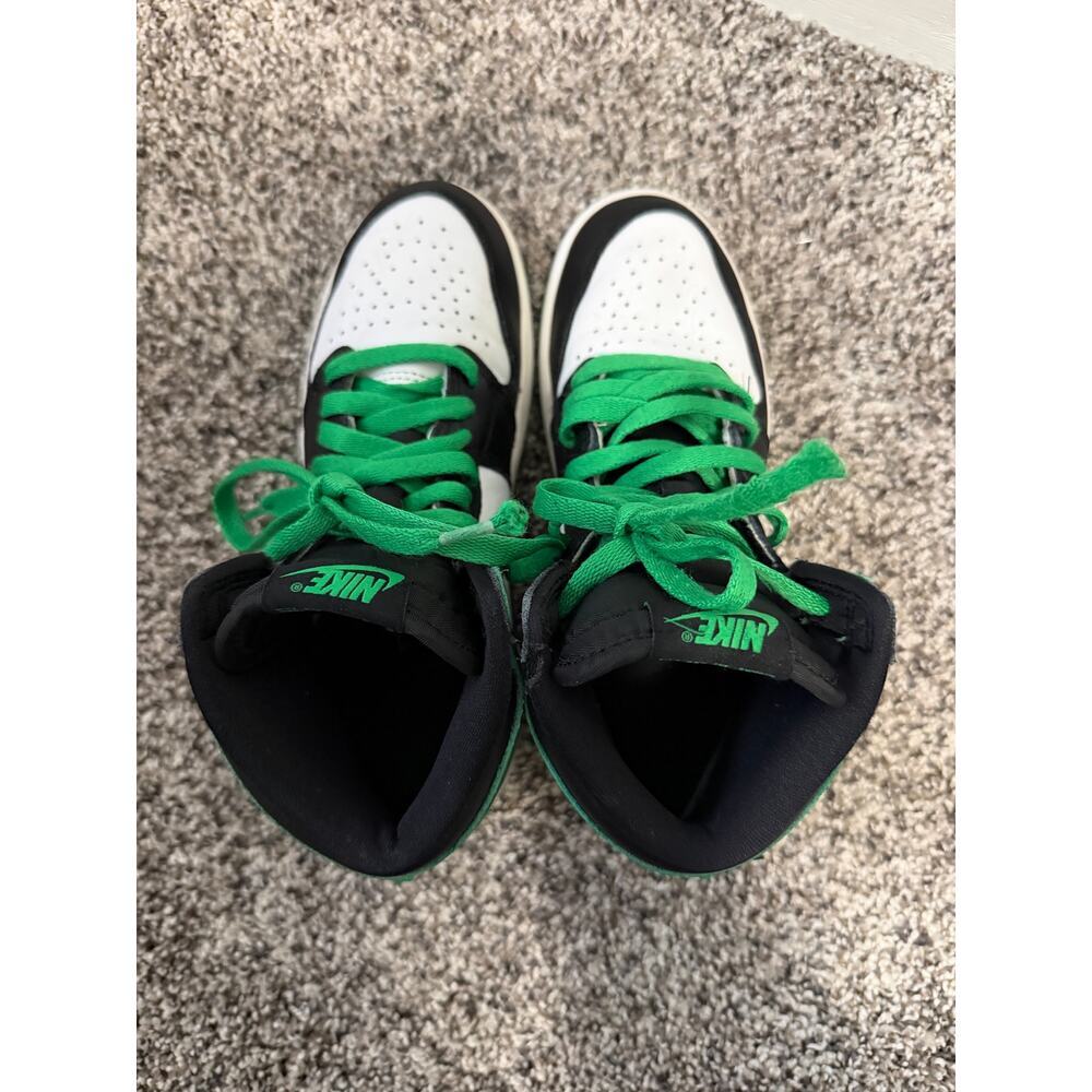 Nike Air Jordan 1 Retro High OG "Lucky Green" youth size 3 - Picture 4 of 7